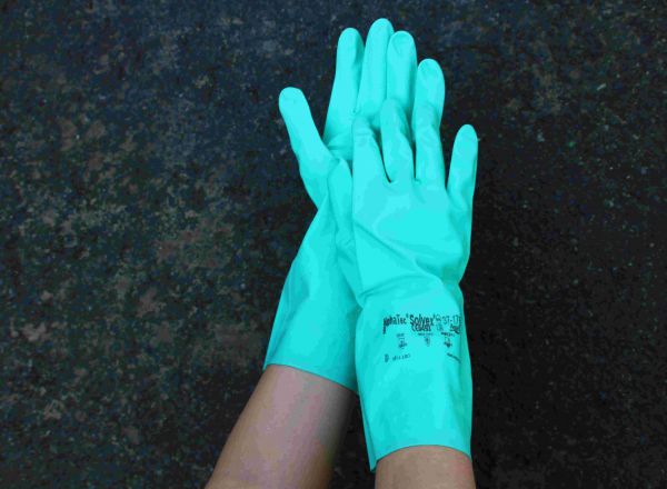 Găng tay cao su chống hóa chất Ansell 37-176 chuyên chống dầu nhớt, chống hoá chất thoáng khí, công nghiệp